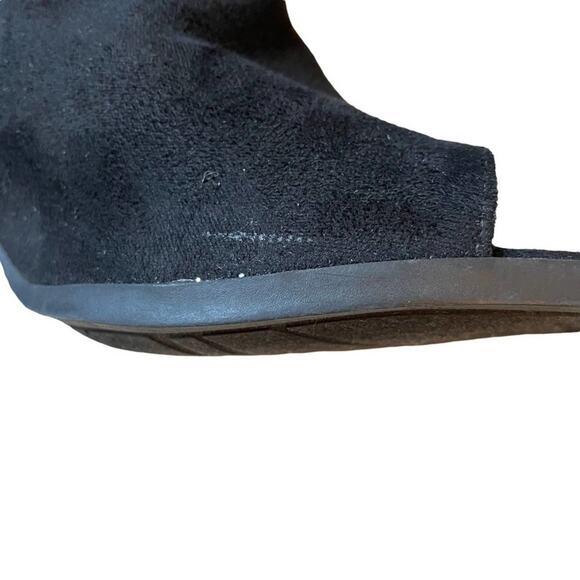 New Carlos Santana Trinity Black Faux‎ Suede Heels Shoes Size 8.5 - Picture 6 of 9